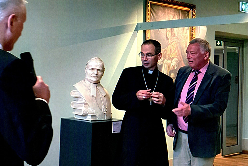  (v.l.n.r.)  Prälat Dr. Adam Deren; Weihbischof Maciej Malyga; Dr. Bernhard Jungnitz